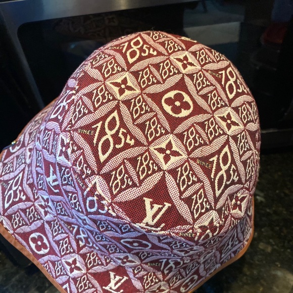 Louis Vuitton Since 1854 Hat In Burgandy - Picture 3 of 3